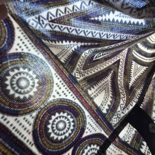Vestido H&M estampado geométrico talla M