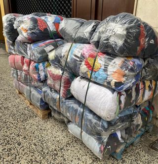 Lote Ropa al Kilo vintage