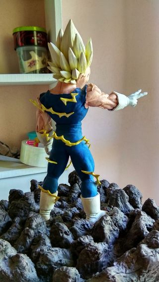 Majin Vegeta statue figure Dragonball Z