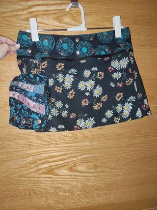 Minifalda reversible monedero y cinturón extraíble