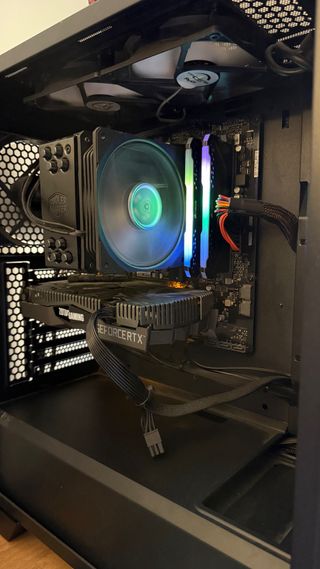 PC Gaming Ryzen 5 3600 RTX 2060 16GB RAM. 500 SSD