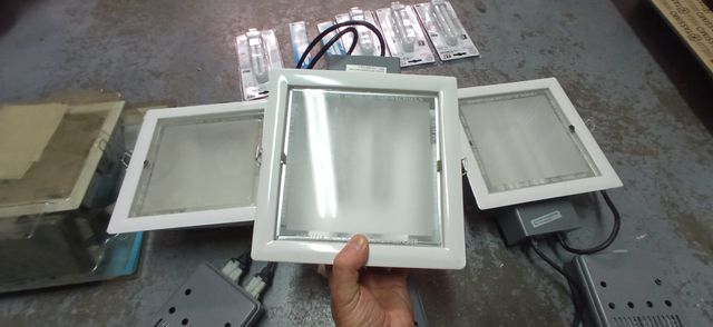 REGALO PLAFONES COMPRANDO LAS BOMBILLAS