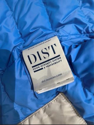 Chaqueta Moncler Azul-Gris
talla 3, como una M/L
