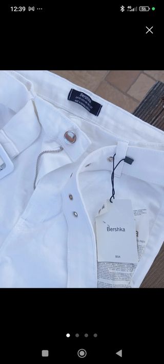 Pantalones Bershka blancos talla L