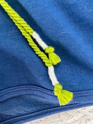 Pantalón corto deportivo azul