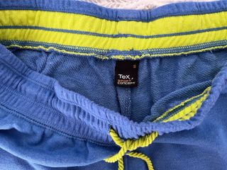 Pantalón corto deportivo azul