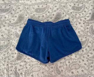 Pantalón corto deportivo azul