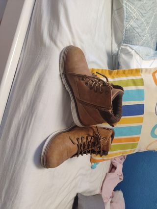 Botas niño marrones talla 33