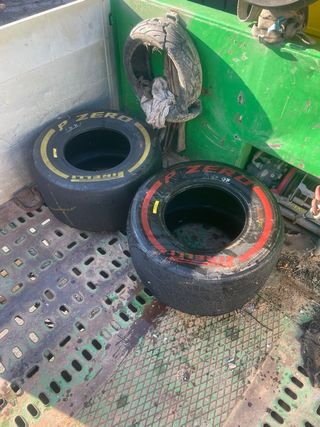Neumático Pirelli P Zero F1 traseros 