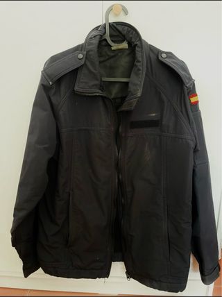 Cortavientos Armada.
Talla P.

