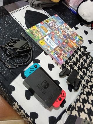 Nintendo Switch + 6 Juegos