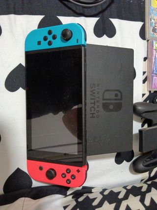 Nintendo Switch + 6 Juegos