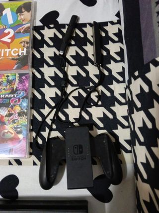 Nintendo Switch + 6 Juegos