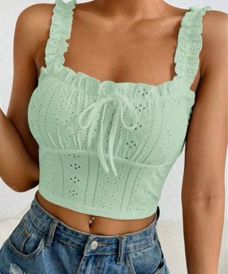 Top verde con volantes 