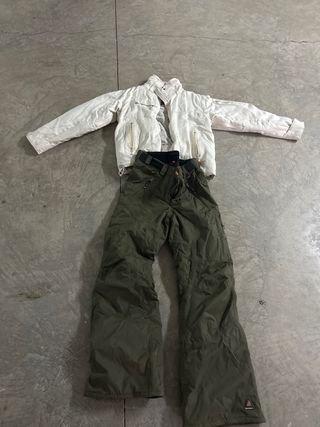 Conjunto Chaqueta Columbia y Pantalón Esquí