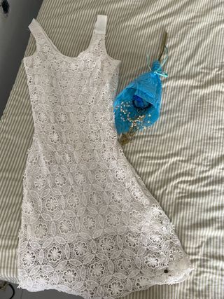 Vestido AMICHI encaje blanco