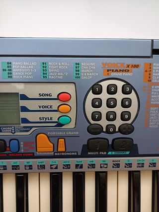 Teclado Yamaha Pianola X100