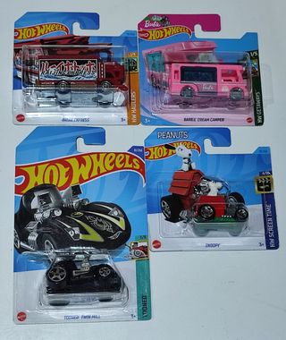 Hotwheels 4 autos: Barbie, Snoopy, Tooned Twin Mil