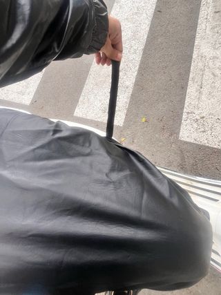 Funda negra para asiento de moto
