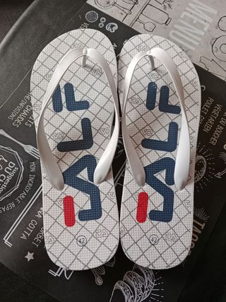 Chanclas Fila Hombre Talla 42 Blancas.