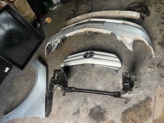 Paragolpes y frontal Mercedes Clase R