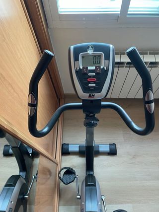 Bicicleta Estática BH Artic - Casi Nueva