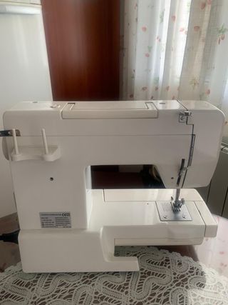 Máquina de coser SEIKO Binette 850N