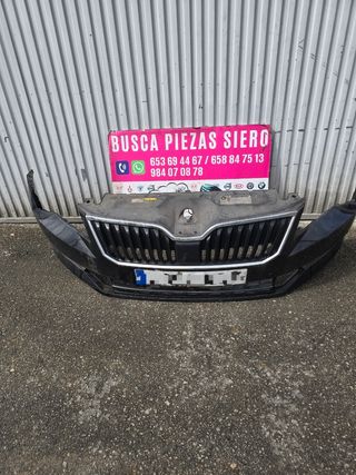 Defensa Delantera  sin parrilla Skoda Superb