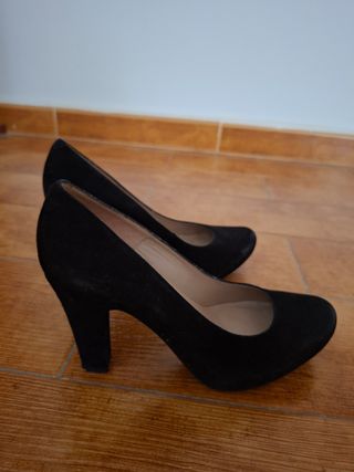 Zapatos de tacón negros talla 38