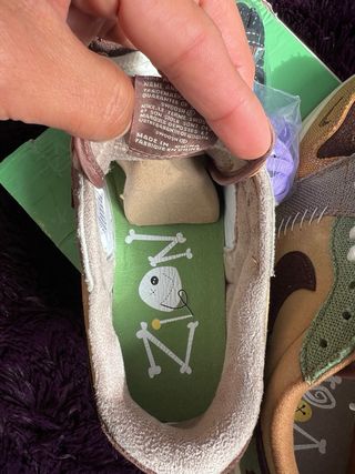Zapatillas Jordan Marrones y Naranjas