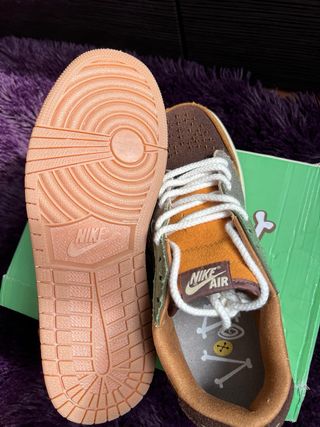 Zapatillas Jordan Marrones y Naranjas