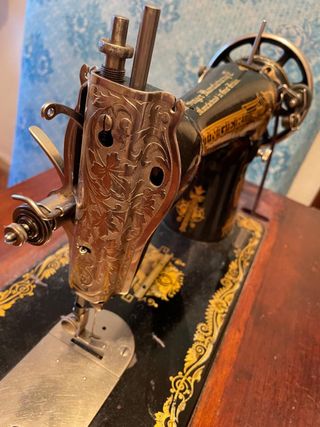 Máquina de coser Singer antigua