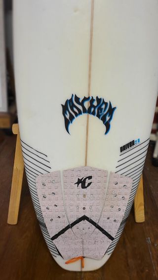 Tabla de surf 5'9 - 25.6L
