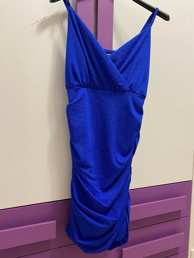 Vestito aderente blu corto scintillante