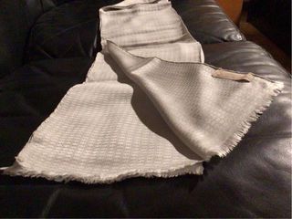 Sciarpa Gucci seta anni 70 gr.perla, cm 170x42