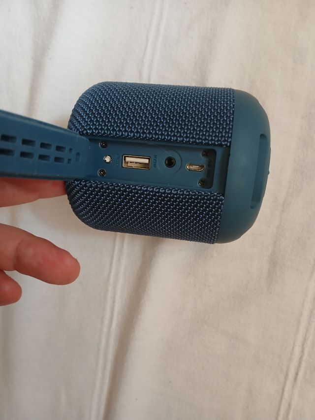 Altavoz Vieta Pro Azul y Plateado