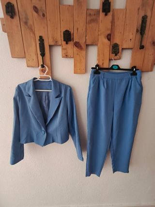 Traje de chaqueta azul