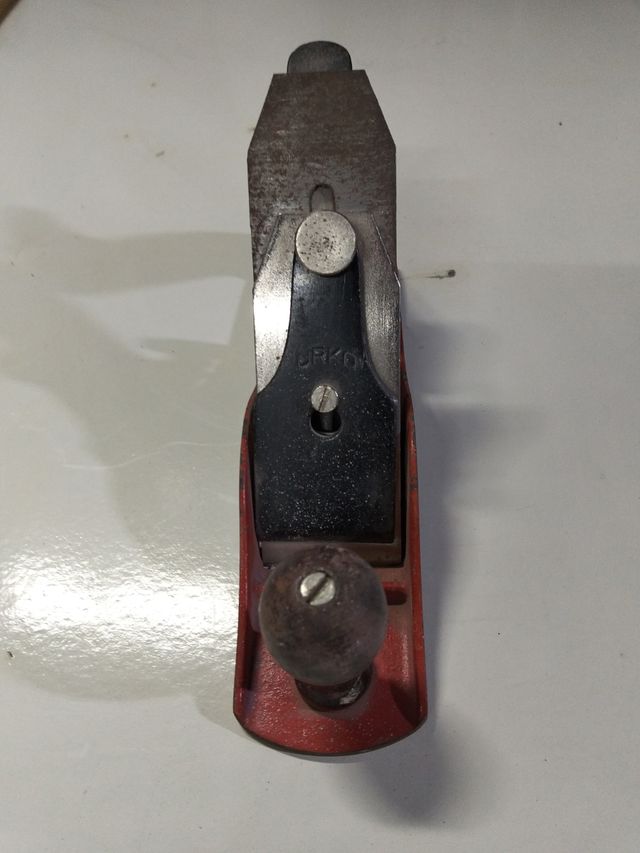 Cepillo de carpintero antiguo marca urko