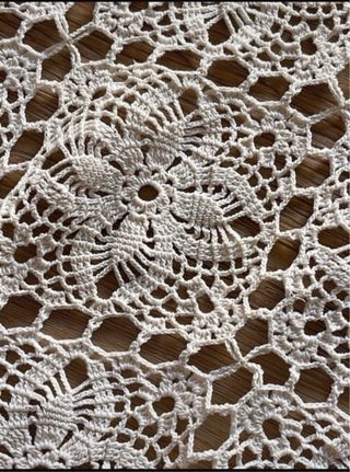 Copritavolo/Copriletto uncinetto fatto a mano