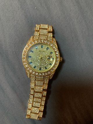 Reloj SKYLINE Dorado con Cristales