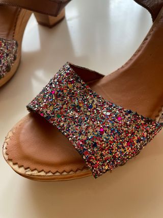 Sandalias Purpurina Cuña Marrón Multicolor
