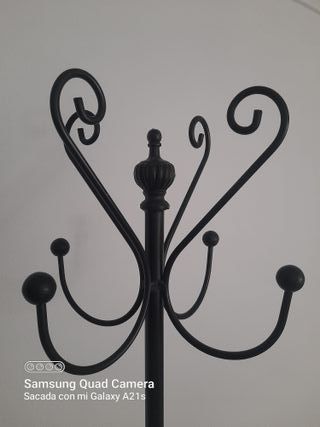 Perchero de forja negro