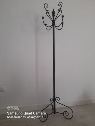 Perchero de forja negro