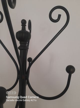 Perchero de forja negro