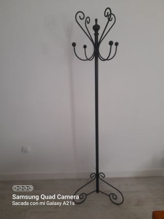 Perchero de forja negro