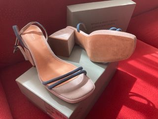 Sandalias de fiesta.