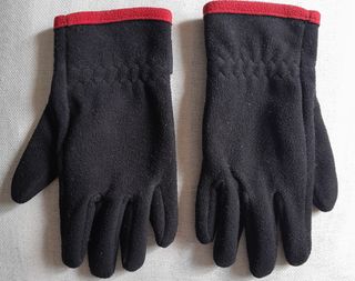 Guantes Quechua Negro y Rojo