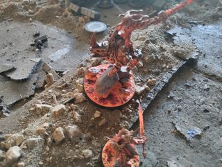 Figuras de guerra: Amo Sangriento y Sñor Craneos