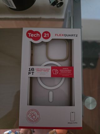 Funda Tech 21 FlexiQuartz iPhone 14 Pro