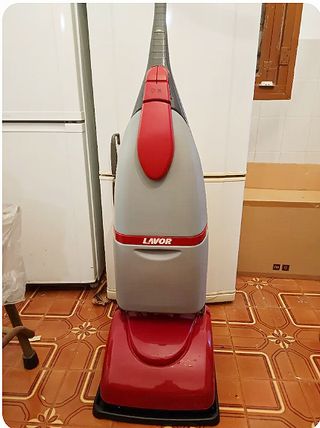 Fregadora Eléctrica Industrial Lavor